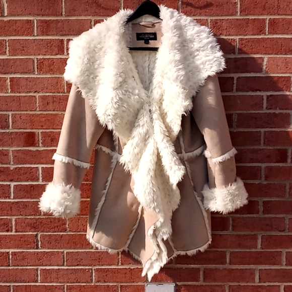 🔹️Donna Salyers - Picture 2 of 15